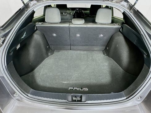 Used 2021 Toyota Prius L Eco w/ Carpet Mat Package (TMS) FWD image 26