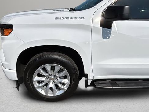 Used 2025 Chevrolet Silverado 1500 Custom RWD image 32