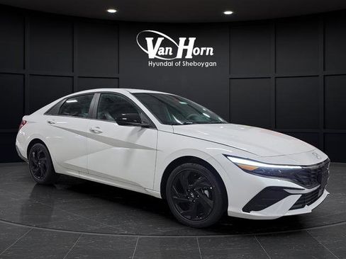 New 2026 Hyundai Elantra SEL Sport Premium FWD image 2