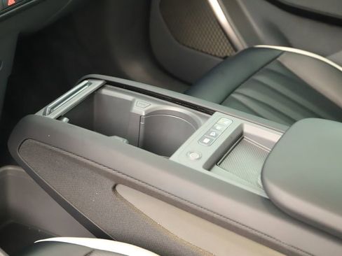 Used 2024 Kia EV9 GT-Line image 17