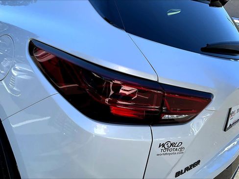 Used 2023 Chevrolet Blazer RS w/ Enhanced Convenience Package image 28