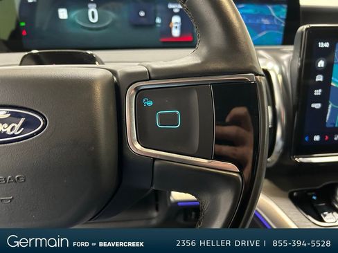 Used 2025 Ford Expedition Max Platinum image 23