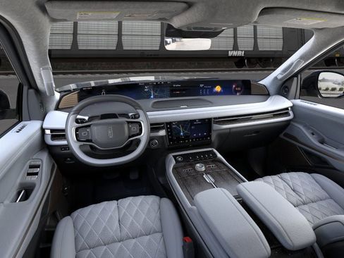 New 2026 Lincoln Navigator L Black Label image 9