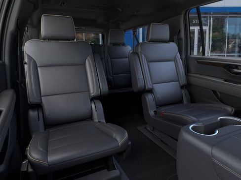 New 2026 Chevrolet Suburban Premier AWD/4WD image 17