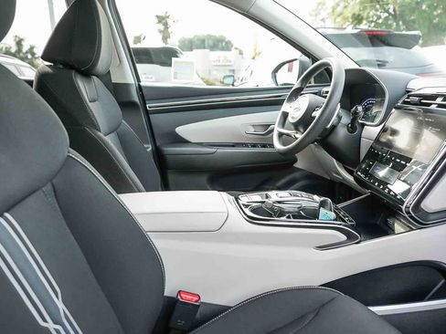 Certified 2024 Hyundai Tucson Blue image 16