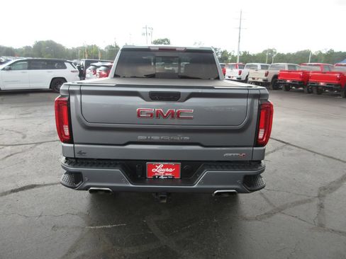 Used 2021 GMC Sierra 1500 AT4 w/ AT4 Premium Package AWD/4WD image 8