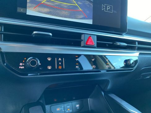 New 2026 Kia Sorento LX image 17