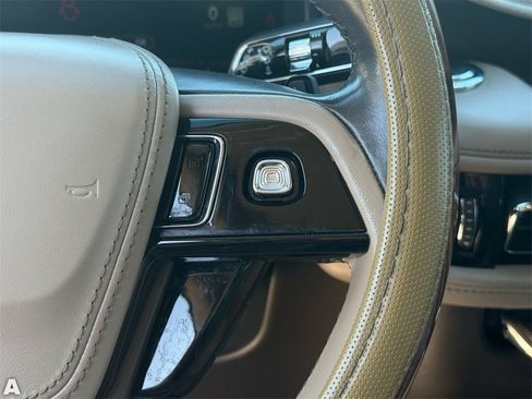 Used 2020 Lincoln Aviator Reserve w/ Equipment Group 201A image 16