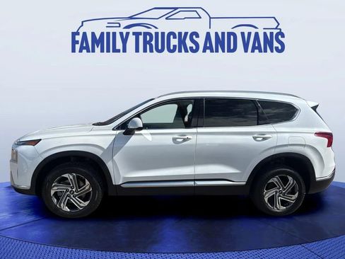 Used 2021 Hyundai Santa Fe SEL image 2