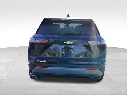 New 2026 Chevrolet Equinox LT w/ Safety and Technology Package image 4
