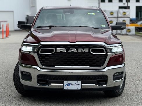 Used 2025 RAM 1500 Big Horn AWD/4WD image 2