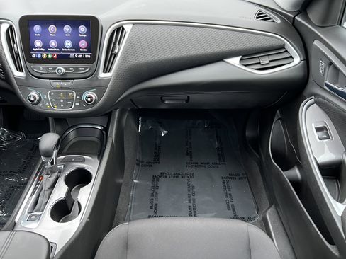 Used 2023 Chevrolet Malibu LT image 33