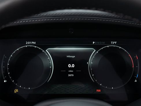 Used 2024 Aston Martin DB12 Convertible image 34