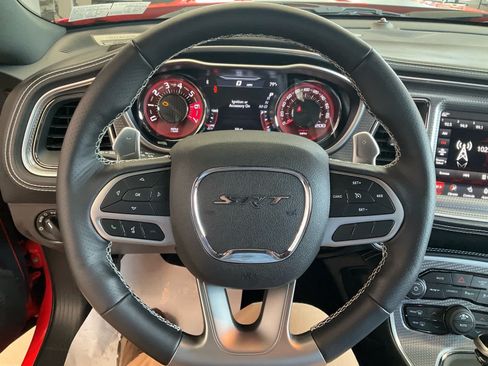 Used 2022 Dodge Challenger SRT Hellcat RWD image 18