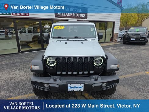 Used 2022 Jeep Wrangler Unlimited Sport image 2