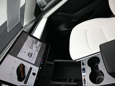 Used 2023 Tesla Model 3 Standard Range RWD image 16