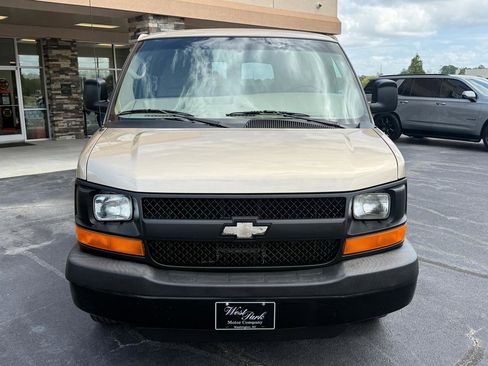 Used 2010 Chevrolet Express 2500 LS image 11