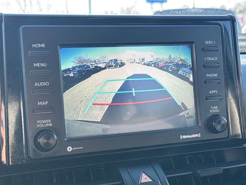 Used 2021 Toyota RAV4 XLE image 21