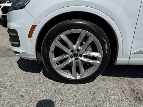 Used 2018 Audi Q7 3.0T Prestige AWD/4WD image 22