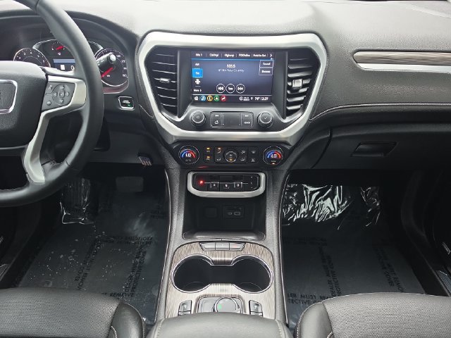 Certified 2023 GMC Acadia SLT FWD image 13