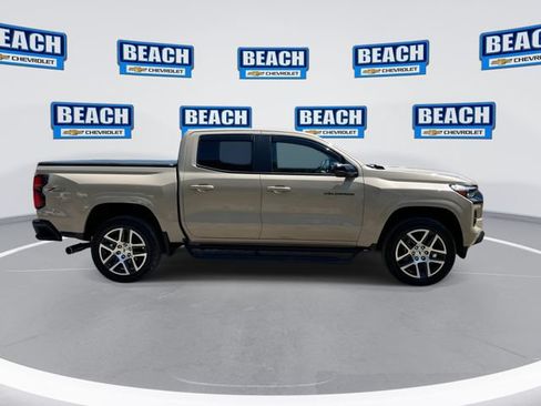 Used 2023 Chevrolet Colorado Z71 w/ Z71 Convenience Package 2 AWD/4WD image 9