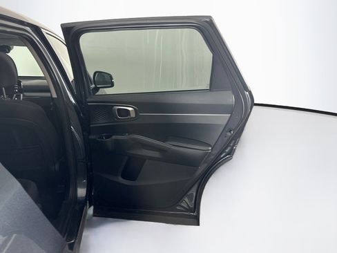 Used 2023 Kia Sorento LX FWD image 31