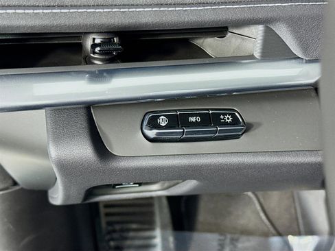 Used 2025 Chevrolet Corvette Z06 image 10