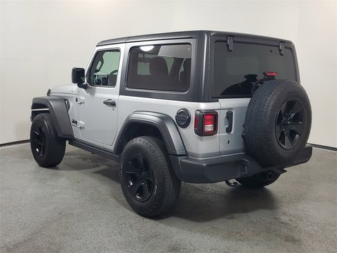 Used 2024 Jeep Wrangler Sport image 5