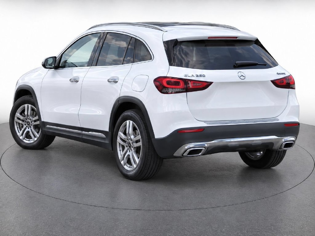 Used 2022 Mercedes-Benz GLA 250 4MATIC image 4