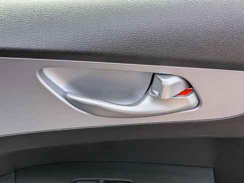 Used 2024 Kia Forte LXS FWD image 33