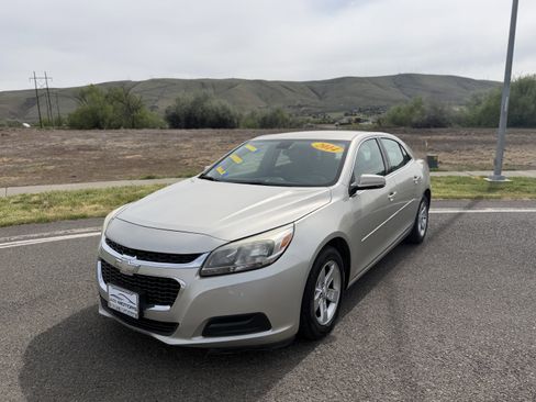 Used 2014 Chevrolet Malibu LS FWD image 2