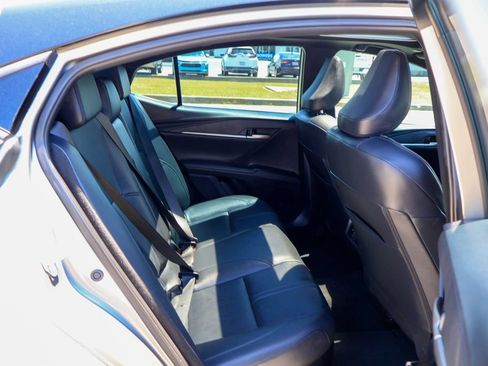 Used 2025 Toyota Camry XSE FWD image 12