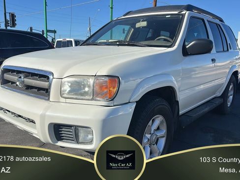 Used 2003 Nissan Pathfinder SE AWD/4WD image 13
