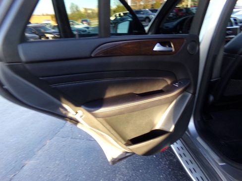 Used 2014 Mercedes-Benz ML 350 4MATIC image 16