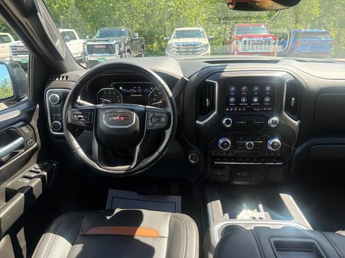 Certified 2021 GMC Sierra 1500 AT4 w/ AT4 Premium Package AWD/4WD image 33