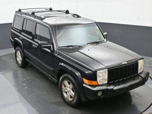 Used 2006 Jeep Commander Base image 33