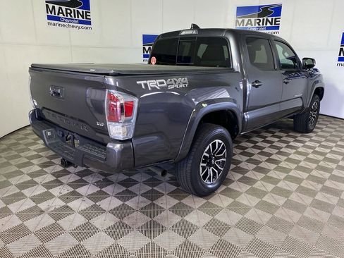 Used 2022 Toyota Tacoma TRD Sport w/ Technology Package AWD/4WD image 13