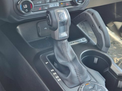 Used 2023 Ford Bronco Big Bend w/ Sasquatch Package AWD/4WD image 21