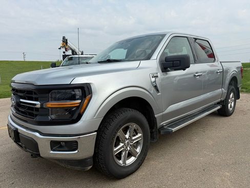 Used 2024 Ford F150 XLT AWD/4WD image 6