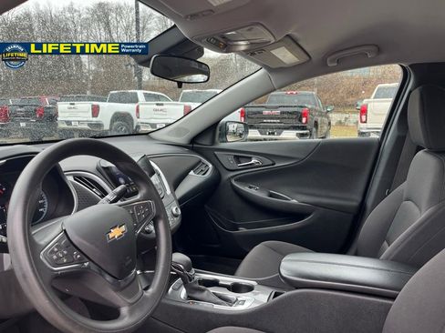 Used 2024 Chevrolet Malibu LT image 19