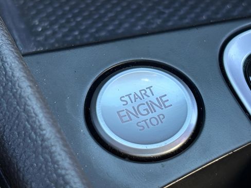 Used 2019 Volkswagen Jetta R-Line image 16