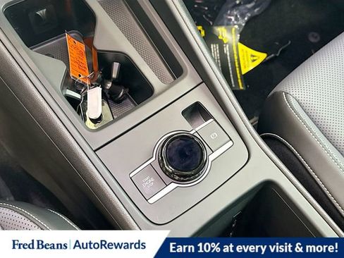 New 2025 Volkswagen Tiguan SE image 10