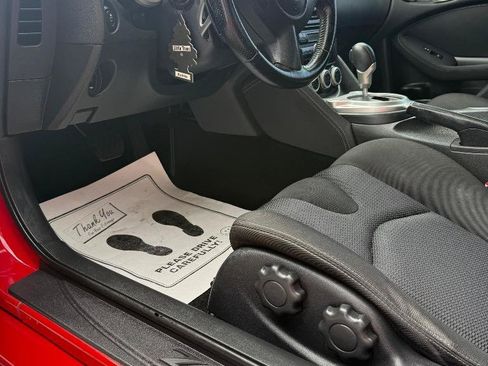 Used 2011 Nissan 370Z Coupe RWD image 12