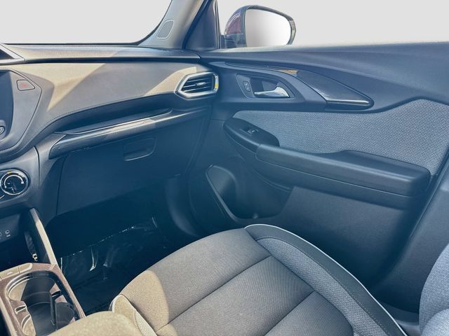 Used 2023 Chevrolet TrailBlazer LT FWD image 27