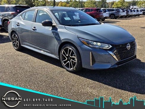 Used 2025 Nissan Sentra SR w/ SR Premium Package image 1