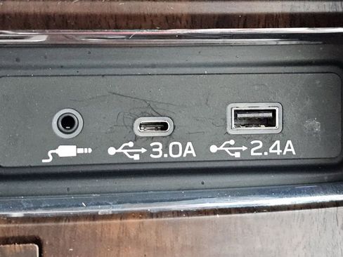 Used 2023 Subaru Ascent Touring image 30