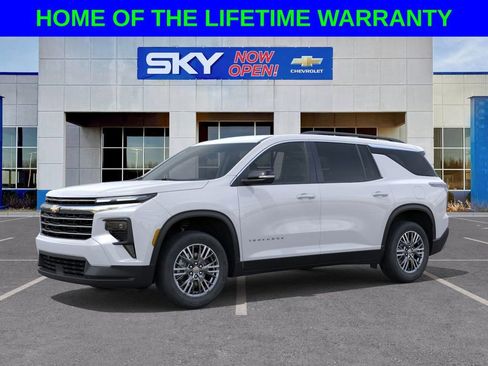 New 2026 Chevrolet Traverse LT image 2