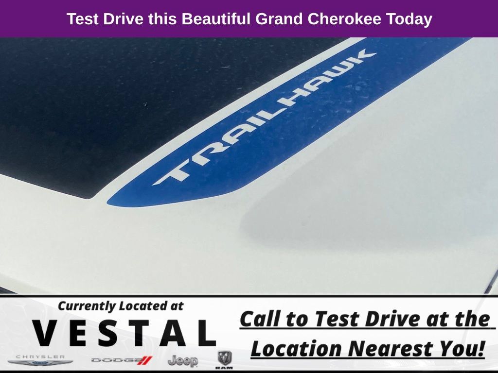 New 2023 Jeep Grand Cherokee Trailhawk AWD/4WD image 3