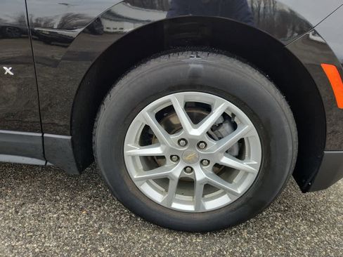 Used 2023 Chevrolet Equinox LT image 6