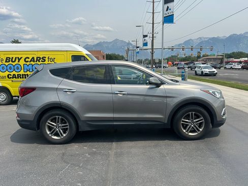 Used 2018 Hyundai Santa Fe Sport AWD/4WD image 2